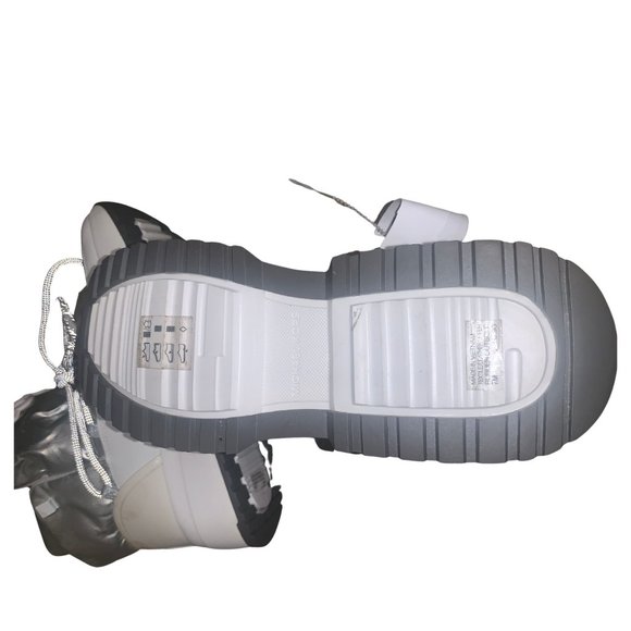 Cassia Metallic Nylon and Leather Boot Size 7 Women Shoes - Picture 2 of 5